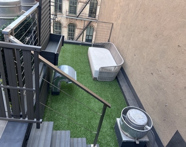 35 Walker Street - Photo Thumbnail 14