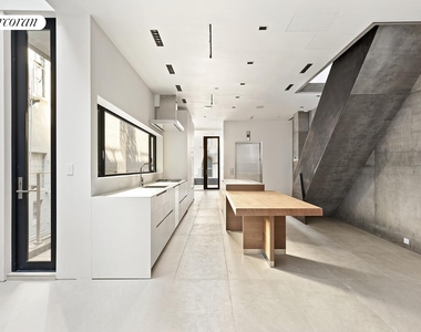 35 Walker Street - Photo Thumbnail 1