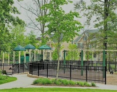 23479 Belvoir Woods Terrace - Photo Thumbnail 28