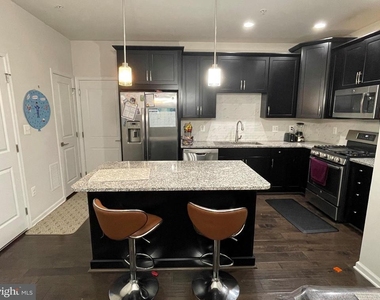 23479 Belvoir Woods Terrace - Photo Thumbnail 10