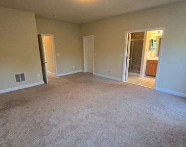 43762 Lees Mill Square - Photo Thumbnail 16