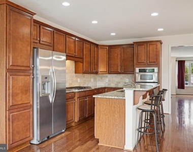 41685 St Albans Terrace - Photo Thumbnail 6