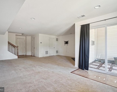 41685 St Albans Terrace - Photo Thumbnail 25