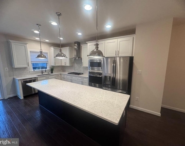 3165 Virginia Bluebell Court - Photo Thumbnail 13