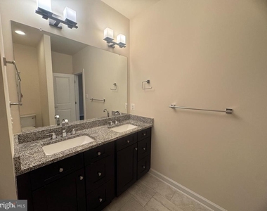 3165 Virginia Bluebell Court - Photo Thumbnail 33