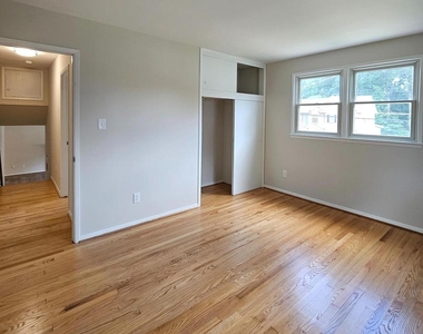 7606 Gresham Street - Photo Thumbnail 19