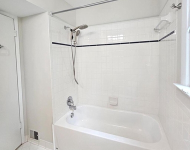 7606 Gresham Street - Photo Thumbnail 24