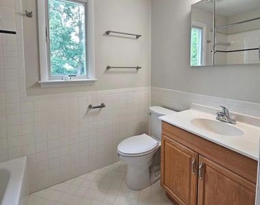 7606 Gresham Street - Photo Thumbnail 23