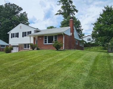 7606 Gresham Street - Photo Thumbnail 31