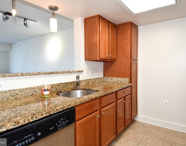 11800 Sunset Hills Road - Photo Thumbnail 9