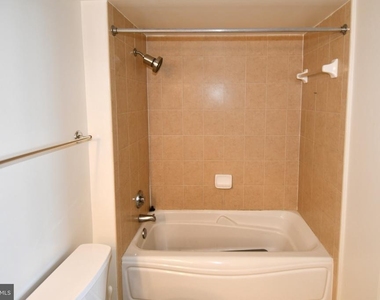 11800 Sunset Hills Road - Photo Thumbnail 17