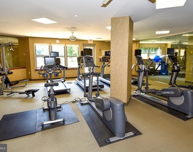 11800 Sunset Hills Road - Photo Thumbnail 30