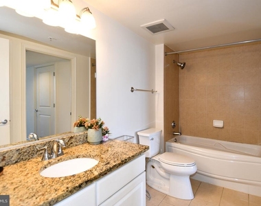 11800 Sunset Hills Road - Photo Thumbnail 16