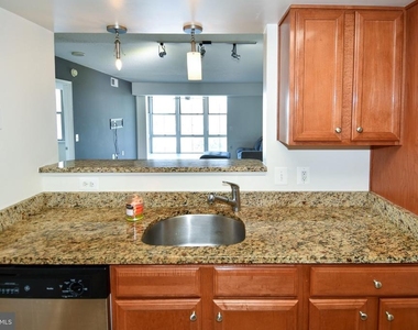 11800 Sunset Hills Road - Photo Thumbnail 11