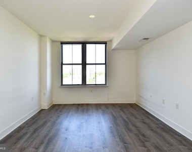 11800 Sunset Hills Road - Photo Thumbnail 13