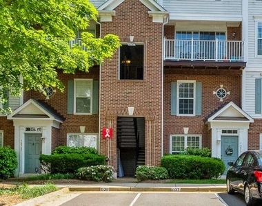 12729 Faircrest Court - Photo Thumbnail 2
