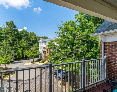 12729 Faircrest Court - Photo Thumbnail 30