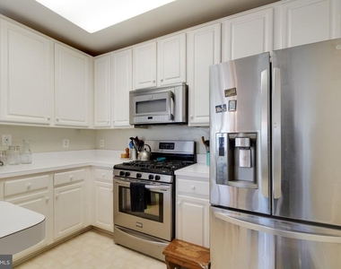 12729 Faircrest Court - Photo Thumbnail 18