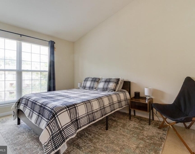 12729 Faircrest Court - Photo Thumbnail 20