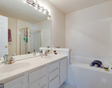 12729 Faircrest Court - Photo Thumbnail 28