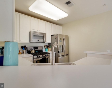 12729 Faircrest Court - Photo Thumbnail 14
