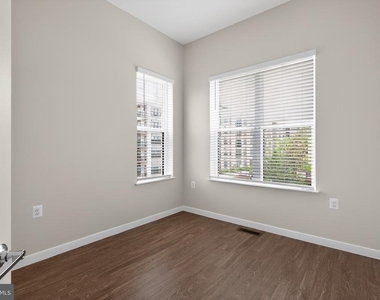 5851 Columbia Pike - Photo Thumbnail 10