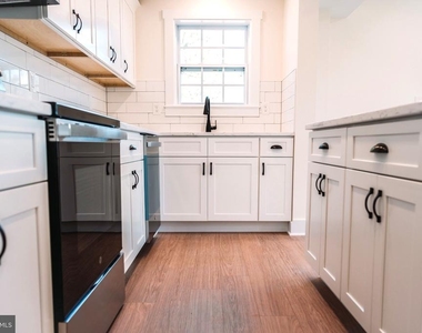 449 Falmouth Street - Photo Thumbnail 2