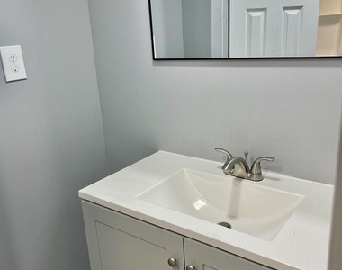 727 S Fayette Street - Photo Thumbnail 14