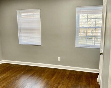 727 S Fayette Street - Photo Thumbnail 9