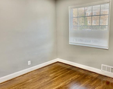 727 S Fayette Street - Photo Thumbnail 2