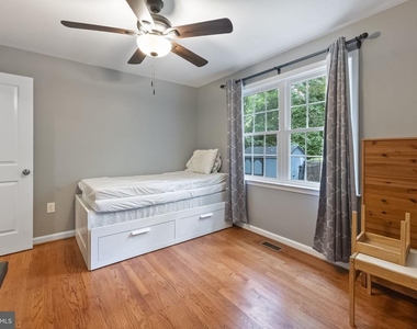 1225 S Buchanan Street - Photo Thumbnail 15