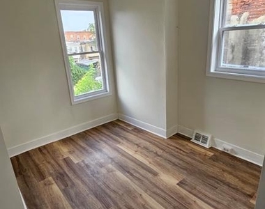 2519 N Lawrence Street - Photo Thumbnail 6