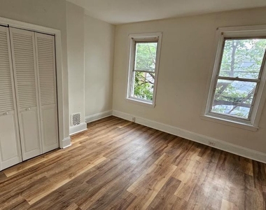 2519 N Lawrence Street - Photo Thumbnail 9