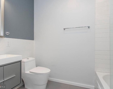 527 W Jefferson Street - Photo Thumbnail 10