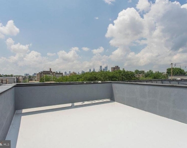 527 W Jefferson Street - Photo Thumbnail 16