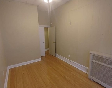 4015 Pine Street - Photo Thumbnail 1