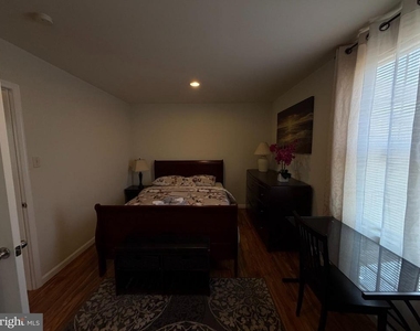 7103 Rising Sun Avenue - Photo Thumbnail 6