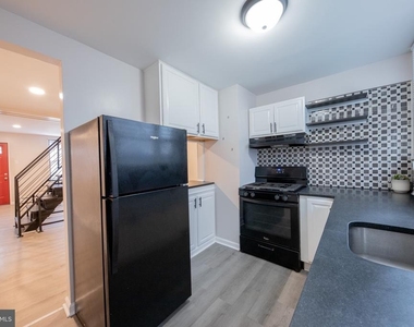 2924 Salmon Street - Photo Thumbnail 11