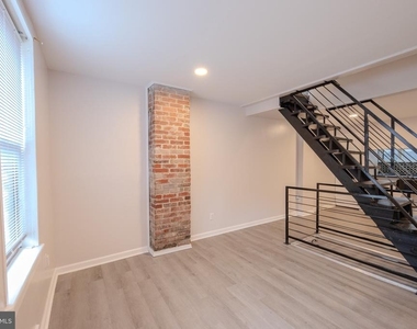 2924 Salmon Street - Photo Thumbnail 5