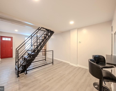 2924 Salmon Street - Photo Thumbnail 14