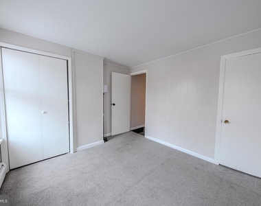2924 Salmon Street - Photo Thumbnail 19