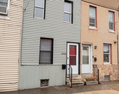 2924 Salmon Street - Photo Thumbnail 30