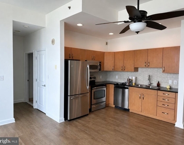 901 N Penn Street - Photo Thumbnail 26