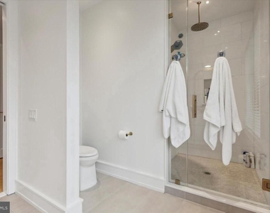 8100 Germantown Avenue - Photo Thumbnail 9