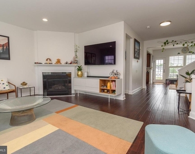 303 Ellison Drive - Photo Thumbnail 10