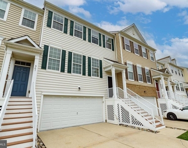 303 Ellison Drive - Photo Thumbnail 2
