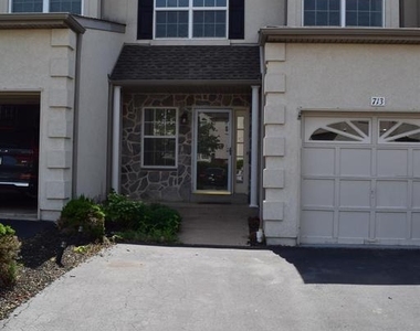 713 Whitetail Circle - Photo Thumbnail 3