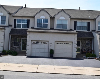 713 Whitetail Circle - Photo Thumbnail 1