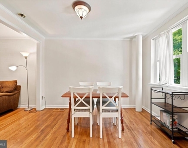 107 Plant Avenue - Photo Thumbnail 8