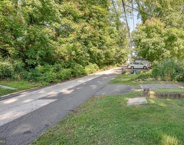 431 W Baltimore Avenue - Photo Thumbnail 35